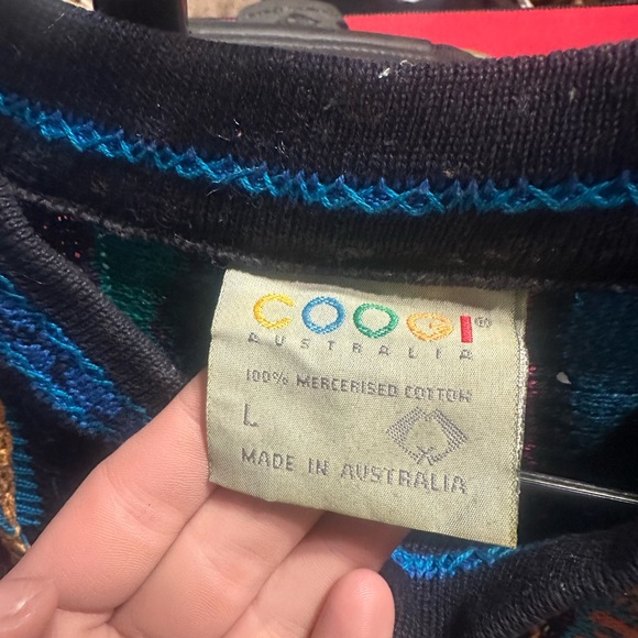 COOGI Multicolor Textured Knit Sweater - Picture 3 of 4